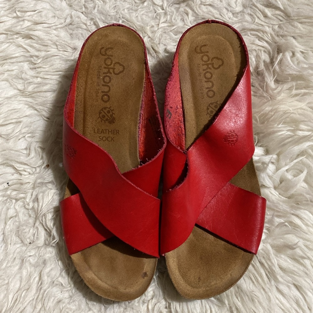 Yokono Candela Red Leather Criss Cross Cork‎ Wedge Slip on Sandals
WMs 9US 40EU - Picture 8 of 10